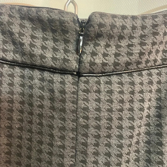 Susan Bristol black/ gray skirt size 8 - Picture 4 of 5